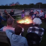 Gezellige kampvuur avonden bij vakantieboerderij Camping Hakehoeve Ellemeet Schouwen-Duiveland aan zee in Zeeland