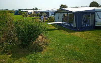 Vrij uitzicht bij vakantieboerderij Camping Hakehoeve Ellemeet Schouwen-Duiveland aan zee in Zeeland